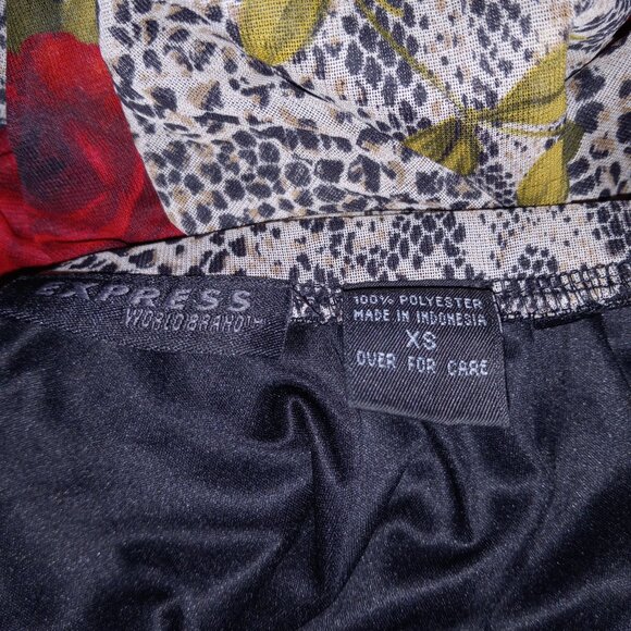 EXPRESS FLORAL MESH SKIRT TOP SET L - Picture 9 of 11